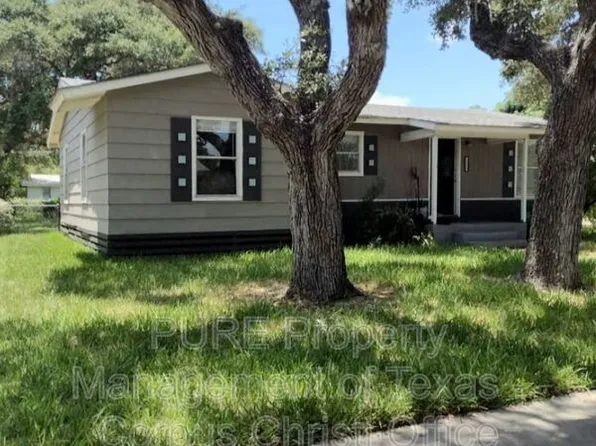 1329 Oak Park Dr, Aransas Pass, TX 78336