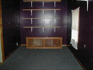 5th image of 427 Marquette St