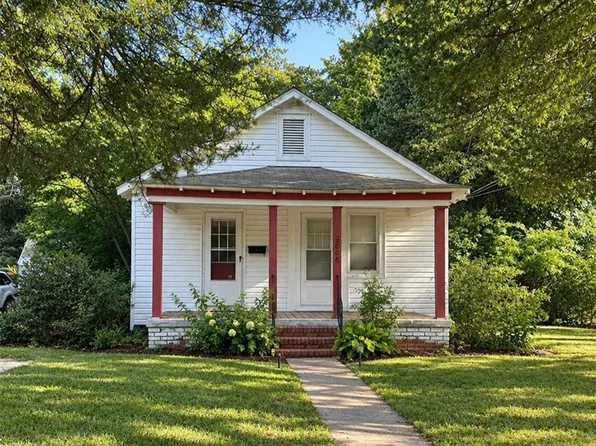 3605 Victoria Blvd, Hampton, VA 23661