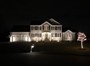 180 Old Pasture Rd, Dracut, MA 01826