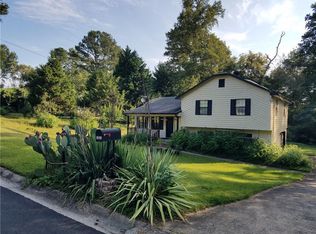 2655 Montego Dr, Buford, GA 30519