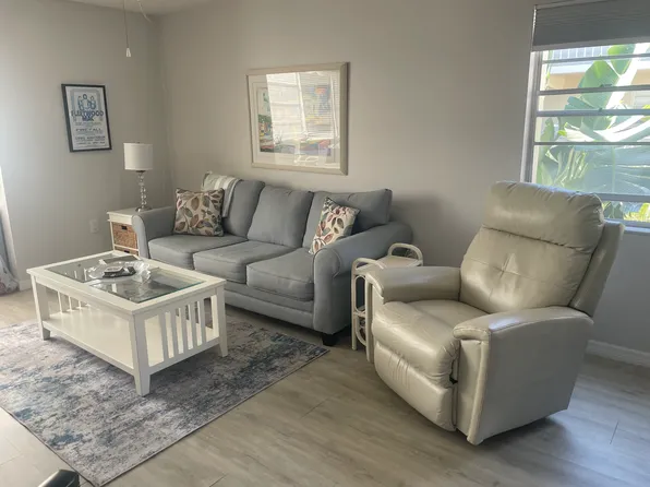 9940 47th Ave N, Saint Petersburg, FL