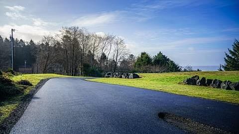 4th image of 2000 & 2303 Scenic View Dr