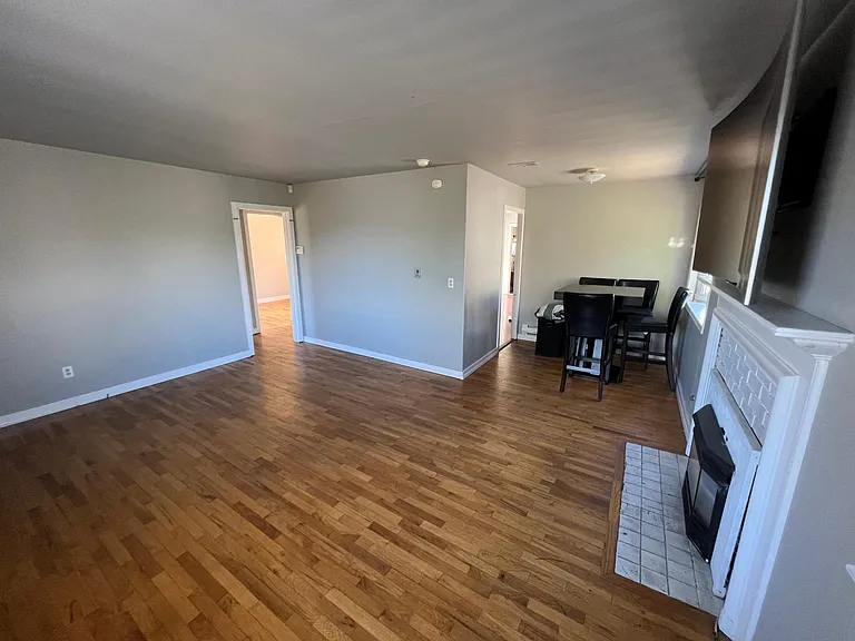 5714 N 45th St — Photo 3