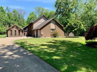 2020 Kentucky Ln, Rochester, PA 15074