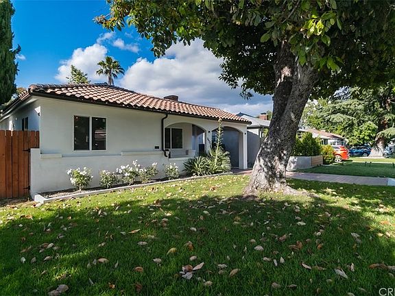 2nd image of 15123 La Maida St