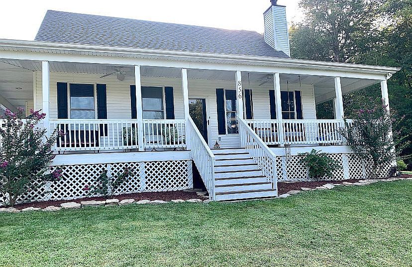 1st image of 856 Circle Hill Dr