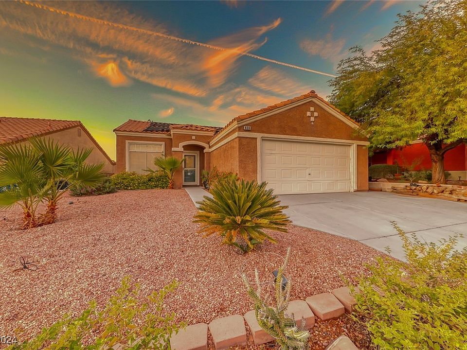 1st image of 838 Zinnia Cir