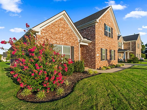 4th image of 611 Golden Eagle Ct