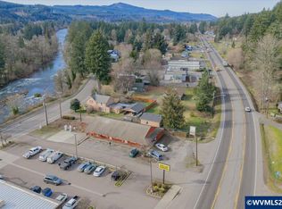 300 NW Santiam Blvd, Mill City, OR 97360
