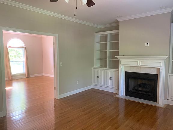 5th image of 225 Lawton Blvd