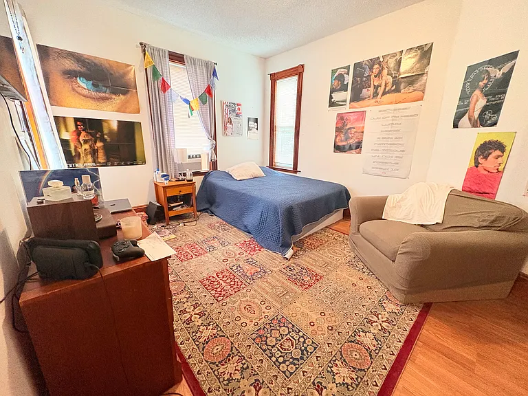31 Temple St #B — Photo 3