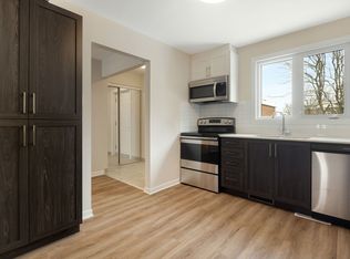 2190 Halifax Dr, Ottawa, ON K1G 2W6