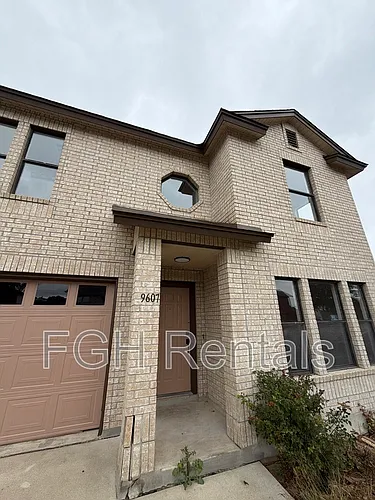 9607 Criswell Crk Photo 1