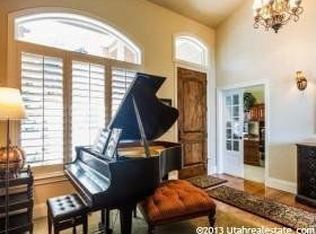 4282 Foothill Dr, Bountiful, UT 84010