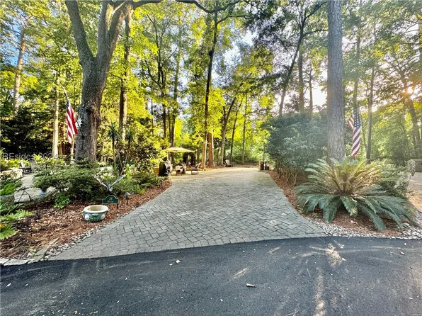 133 Arrow Rd #26, Hilton Head Island, SC 29928