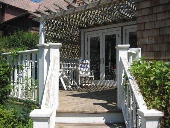 4th image of 2723 E Bradford Ave