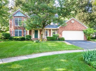 1750 Forest Ridge Rd, St Charles, IL 60174