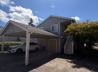 305 Shore Dr #307, Bremerton, WA 98310