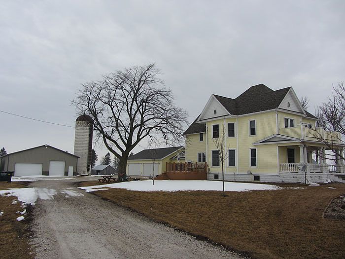 1st image of 3345 Fairbanks Ave