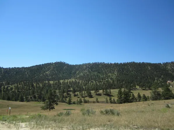 12772 Hargins Rd, Hot Springs, SD 57747