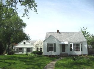 124 E 293rd St, Willowick, OH 44095