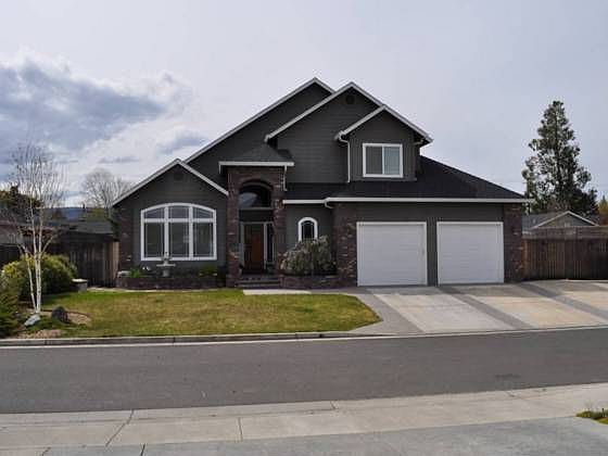 1st image of 1049 Kensington Ct