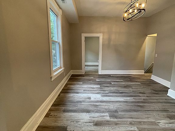 4th image of 2621 Stanton Ave #2