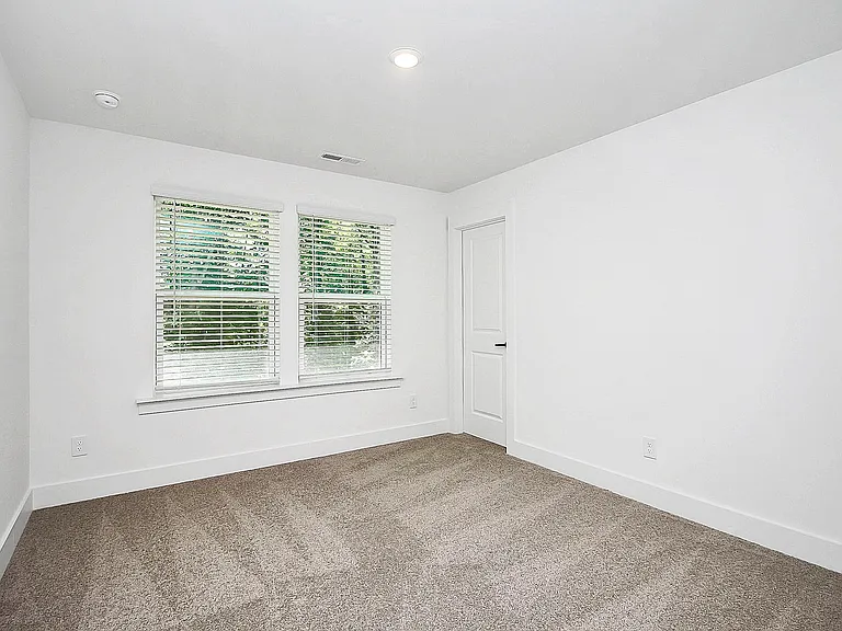 2613 Dr Carver Rd — Photo 24