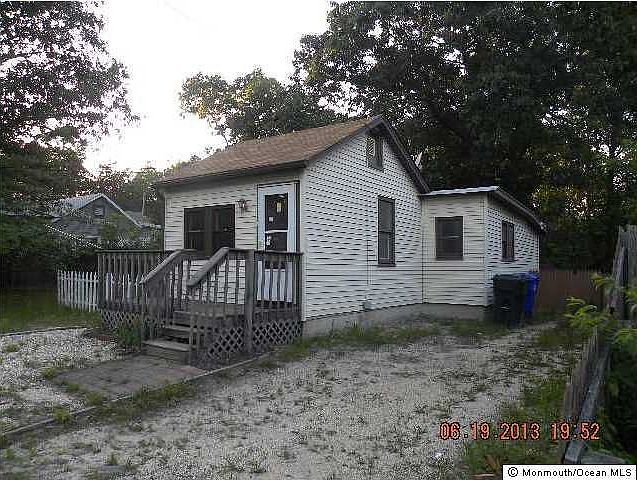 1st image of 834 Lynnwood Ave