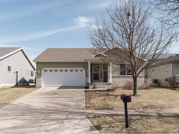 355 S Goldenrod Dr, Sun Prairie, WI 53590