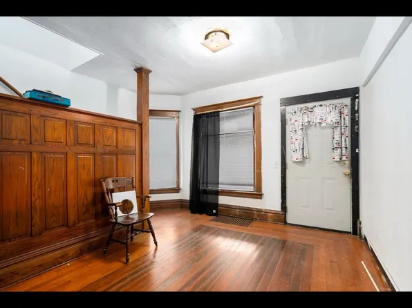 1317 James St #2, Kalamazoo, MI 49001