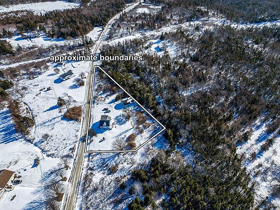 2nd image of 90 Oak Park Rd