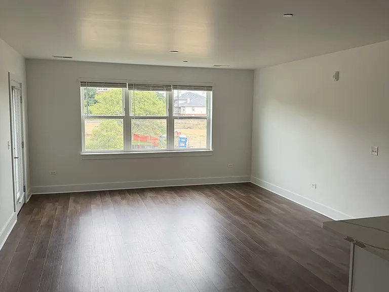 9 Woodlake Blvd #313 — Photo 5