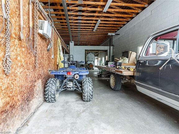 5th image of 220 Read Rd