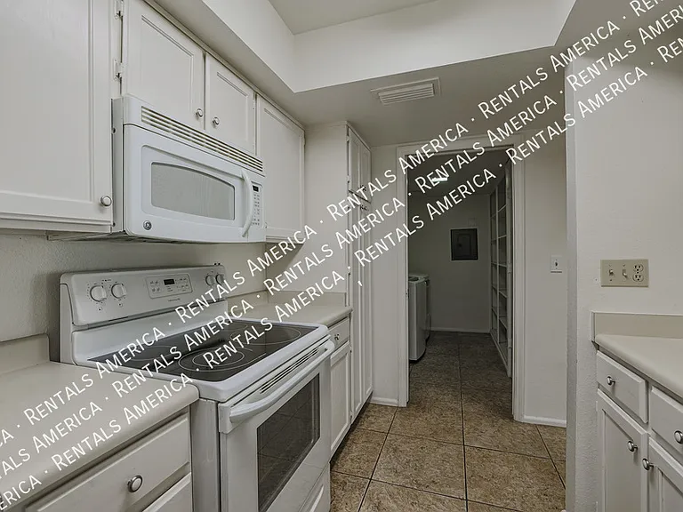 633 W Southern Ave #1179 — Photo 2