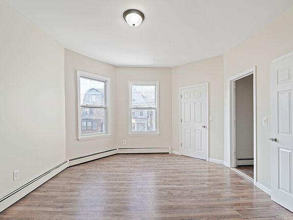 5th image of 874 S 16th St Floor 1