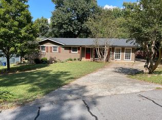 260 Timberlane Dr, Athens, GA 30606