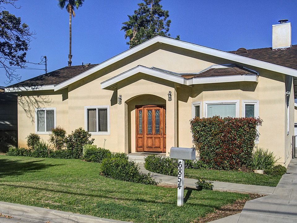 2nd image of 6854 La Presa Dr