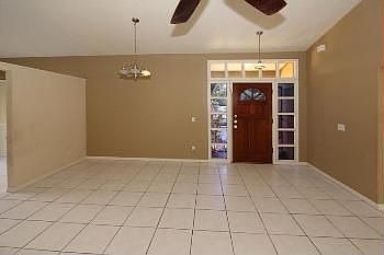 5th image of 1055 Whittier Cir