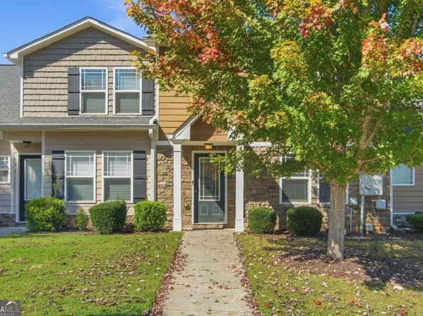 6165 Garden Cir, Douglasville, GA 30135