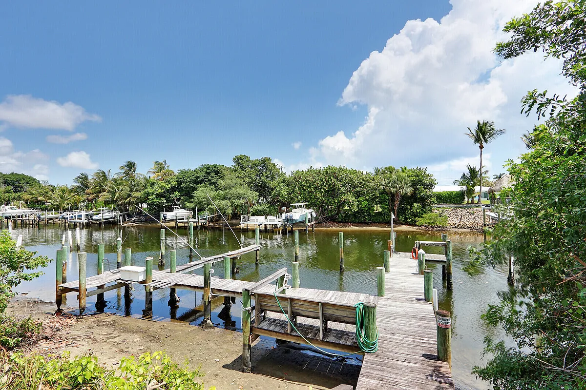 Building Photo - 312 Southwind Dr #208