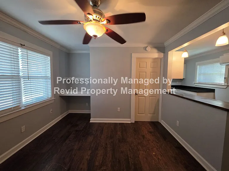 1632 Monroe Ave. — Photo 7