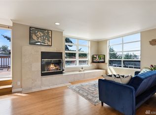 5000 Fauntleroy Way SW APT 303, Seattle, WA 98136