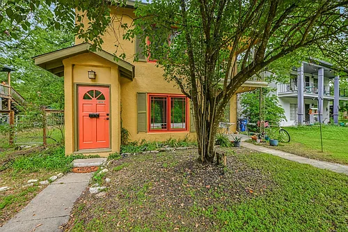 4010 Maplewood Ave #B Photo 1 4010 Maplewood Ave #B Photo 1