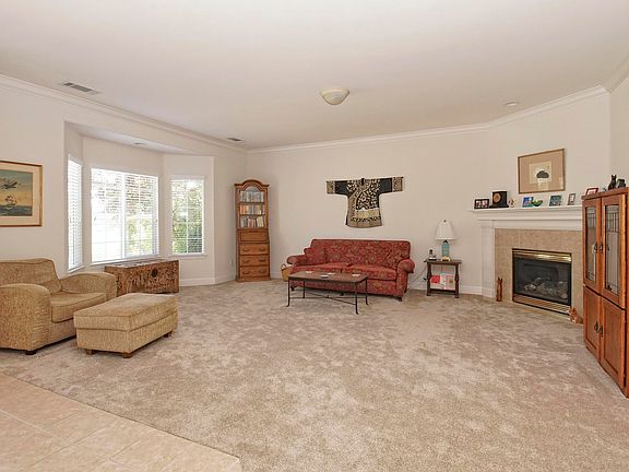 2nd image of 1787 Lakeside Dr