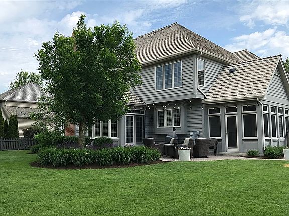 2nd image of 722 Ashton Ln
