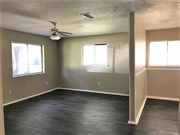4th image of 410 Juniper St