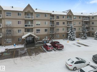 Hollick Kenyon Pointe, Edmonton, AB T5Y 0L8