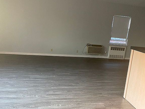 3rd image of 6117 Bell Blvd #2